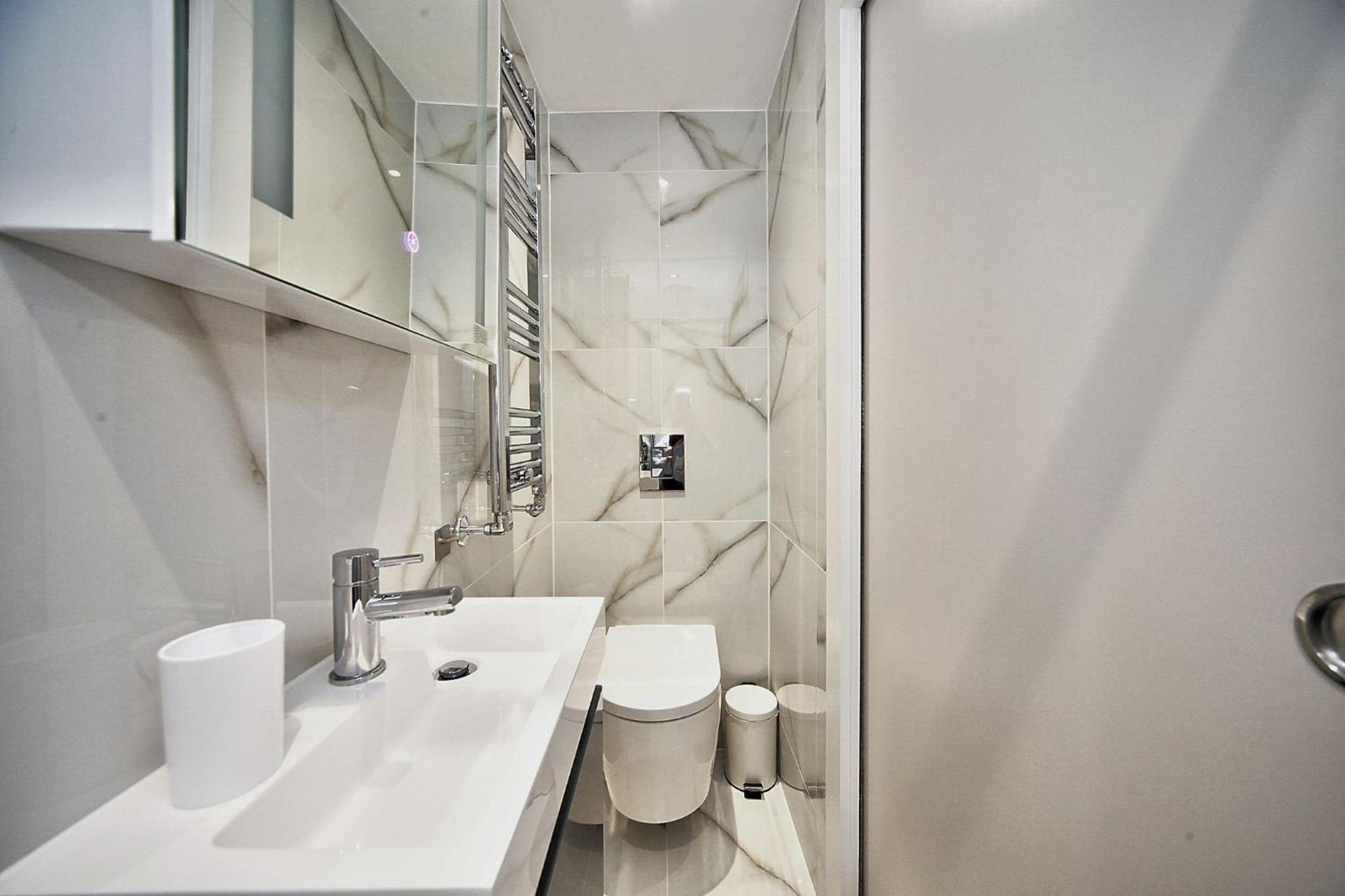 The Falcons Nest All Ensuite Self Check In And Out Luton Airport Exteriér fotografie